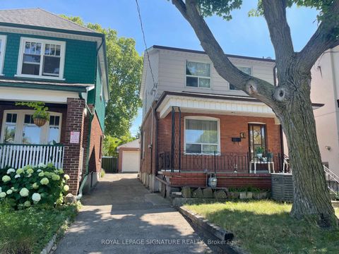 Photo 6 at 61 Belvidere Avenue, Oakwood Village, Toronto