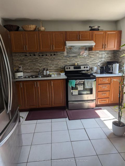 Photo 7 at 12 Greypoint Drive, Malvern, Toronto