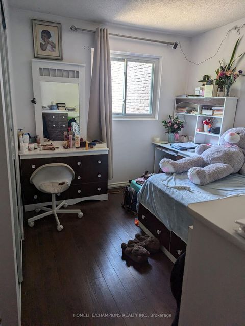 Photo 11 at 12 Greypoint Drive, Malvern, Toronto