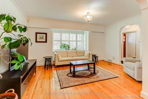 Photo 11 at 70 Ridgevale Drive, Lawrence, Toronto