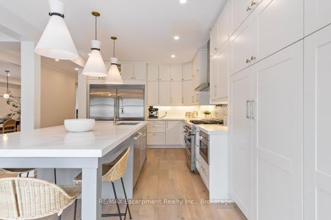 Photo 11 at 2301 Baronwood Drive, WT West Oak Trails, Oakville
