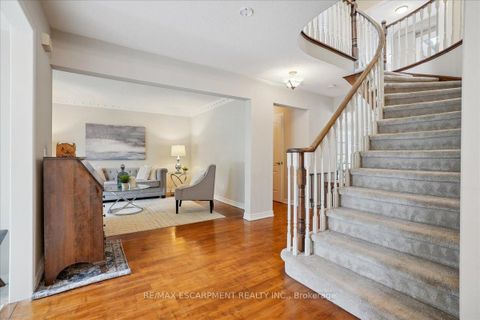 Photo 11 at 105 River Glen Boulevard, RO River Oaks, Oakville