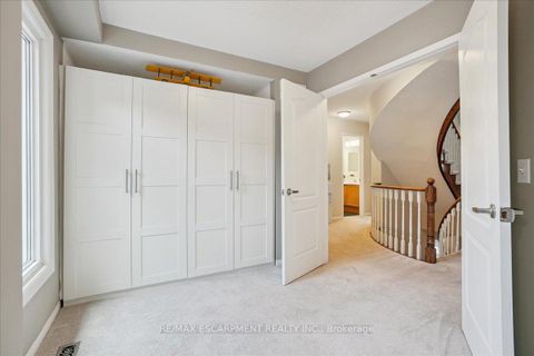 Photo 12 at 105 River Glen Boulevard, RO River Oaks, Oakville