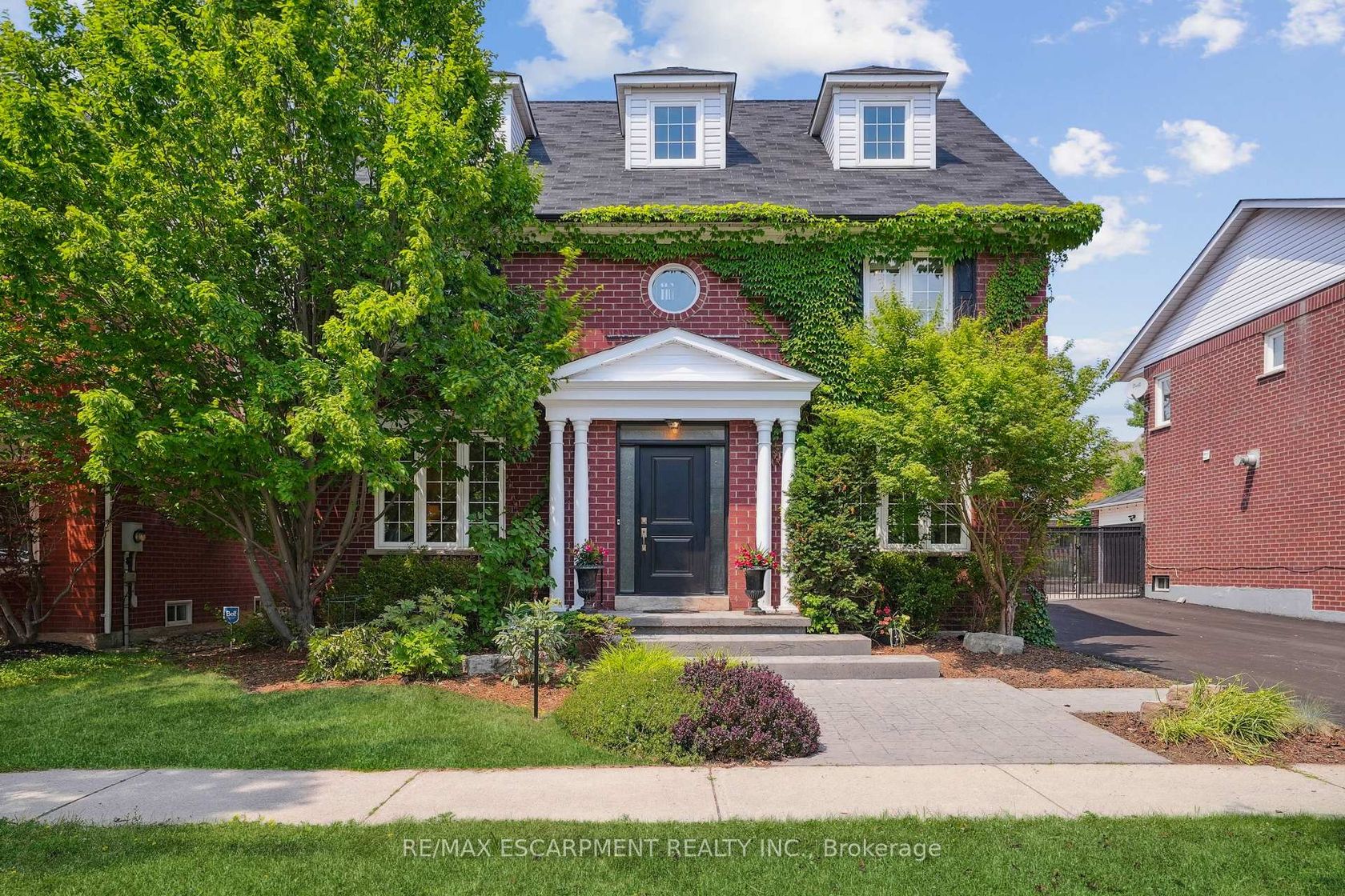105 River Glen Boulevard, RO River Oaks, Oakville 