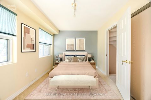 Photo 18 at 186 Milan Street, Moss Park, Toronto