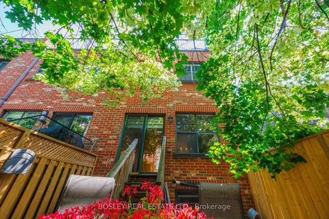 Photo 42 at 186 Milan Street, Moss Park, Toronto