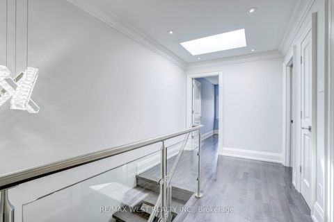 Photo 7 at 352B Lawrence Avenue W, Nortown, Toronto