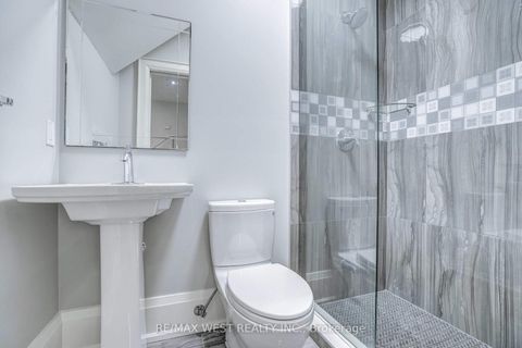 Photo 19 at 352B Lawrence Avenue W, Nortown, Toronto
