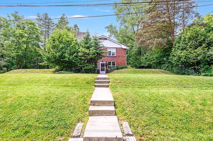 Photo 1 at 18 Sullivan's Lane, Dundas, Hamilton