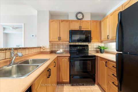 Photo 5 at 508 - 2 Toronto Street, Lakeshore, Barrie Photo 5 at 508 - 2 Toronto Street, Lakeshore, Barrie