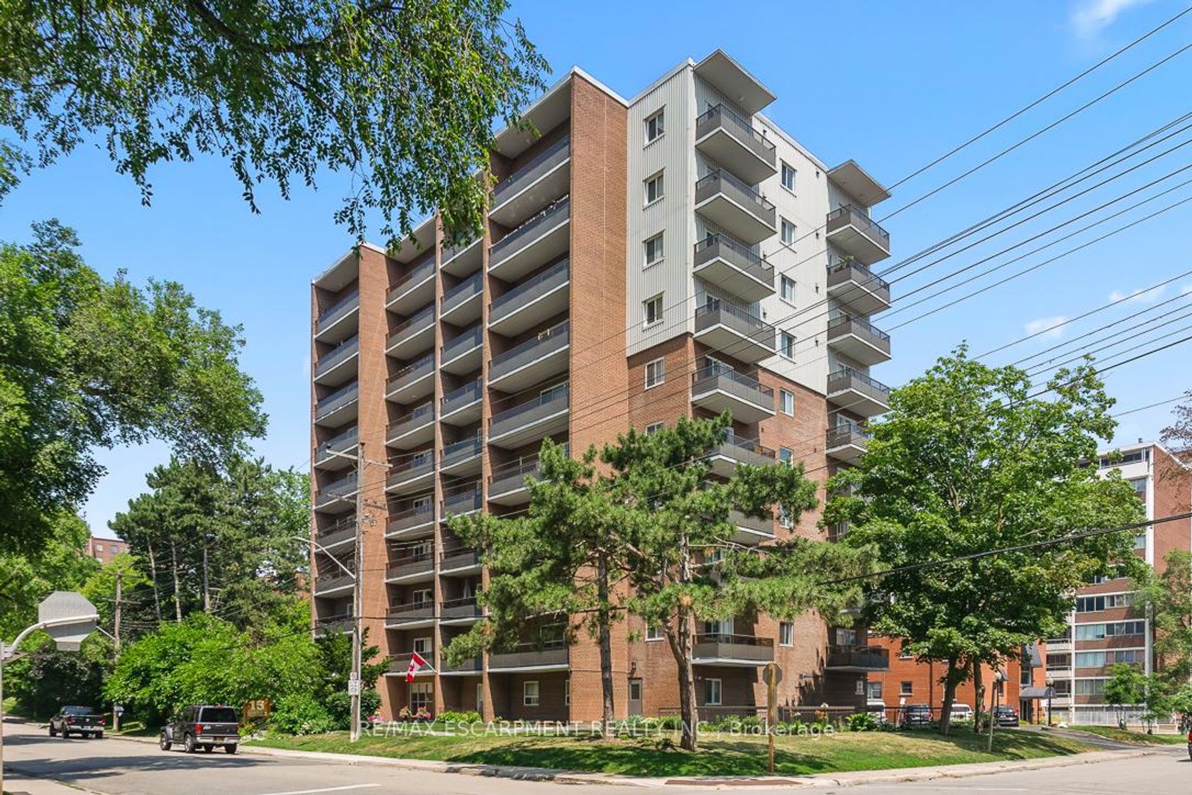 805 - 15 Elizabeth Street, Port Credit, Mississauga 