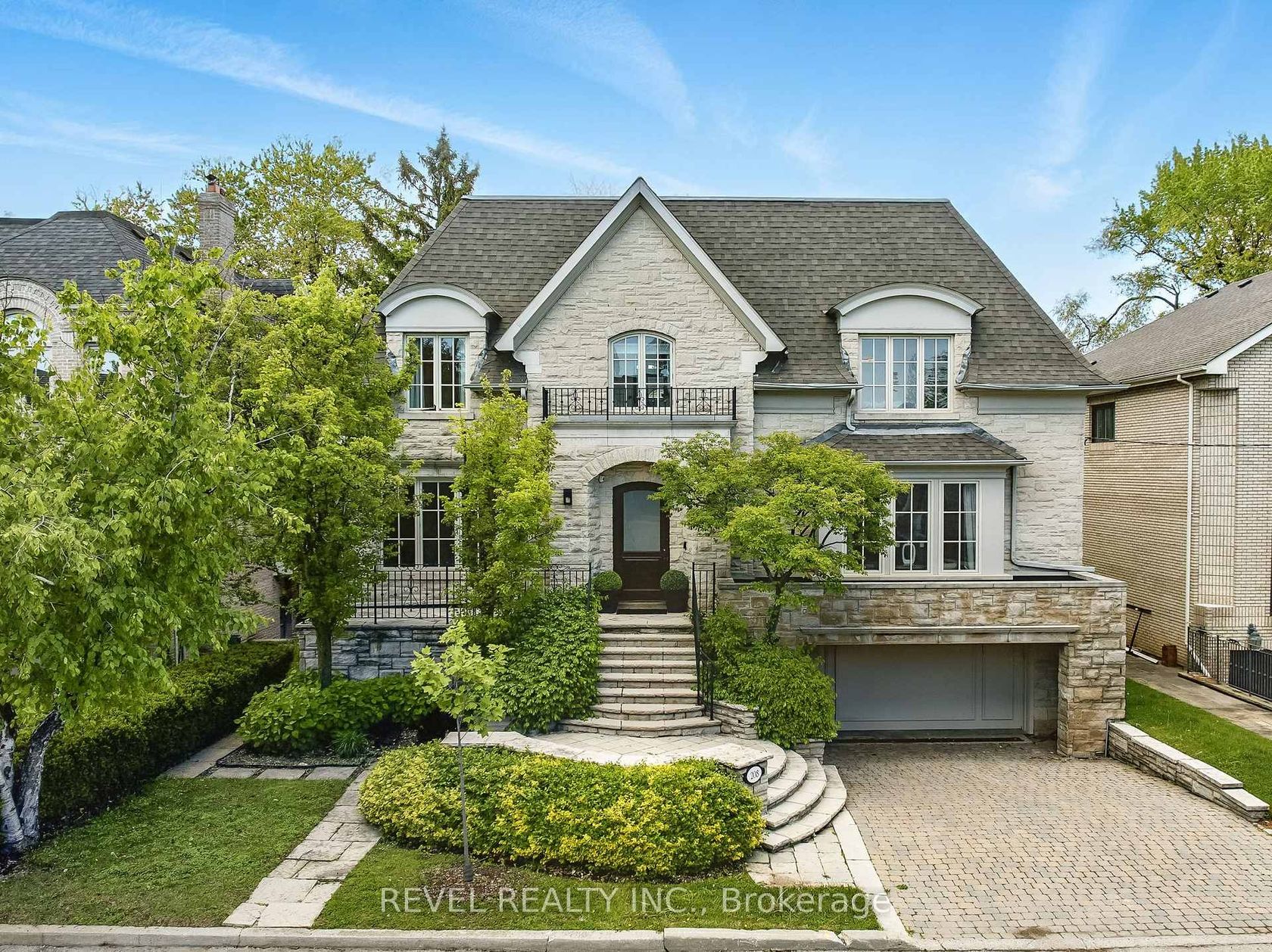 208 Carmichael Avenue, Nortown, Toronto 