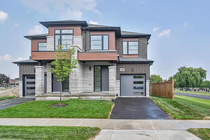 Photo 2 at 385 LIMERIDGE Road E, Bruleville, Hamilton
