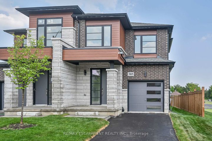 Photo 4 at 385 LIMERIDGE Road E, Bruleville, Hamilton