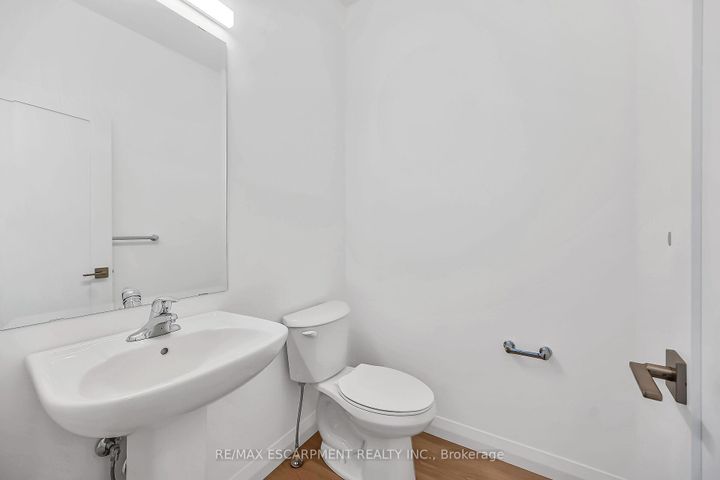 Photo 8 at 385 LIMERIDGE Road E, Bruleville, Hamilton