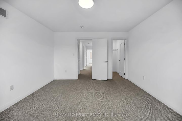 Photo 27 at 385 LIMERIDGE Road E, Bruleville, Hamilton