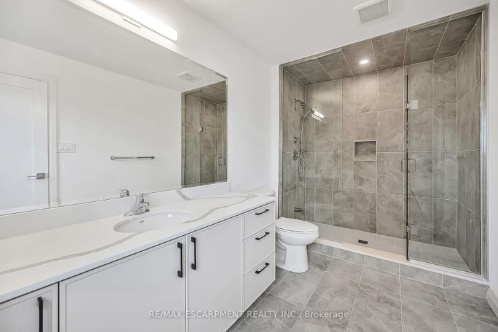 Photo 29 at 385 LIMERIDGE Road E, Bruleville, Hamilton