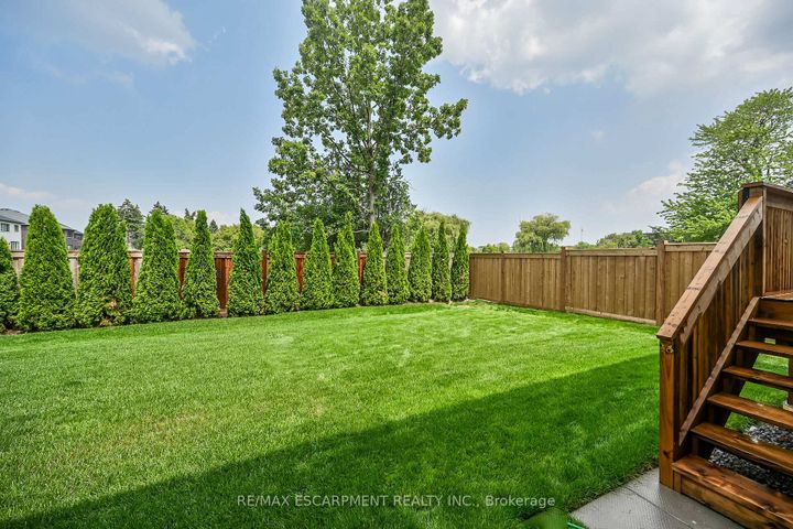 Photo 41 at 385 LIMERIDGE Road E, Bruleville, Hamilton