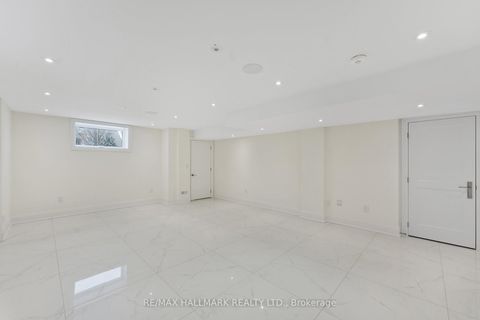 Photo 42 at 42 Agar Crescent, City Centre West, Toronto