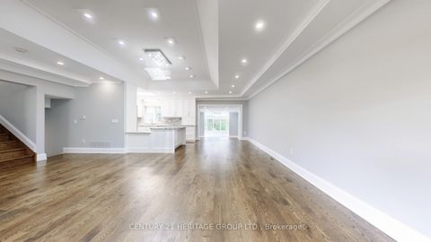 Photo 3 at 321 Betty Ann Drive, Willowdale West, Toronto