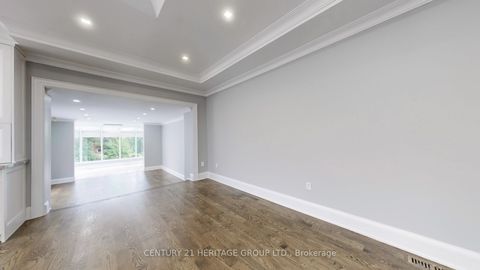 Photo 6 at 321 Betty Ann Drive, Willowdale West, Toronto
