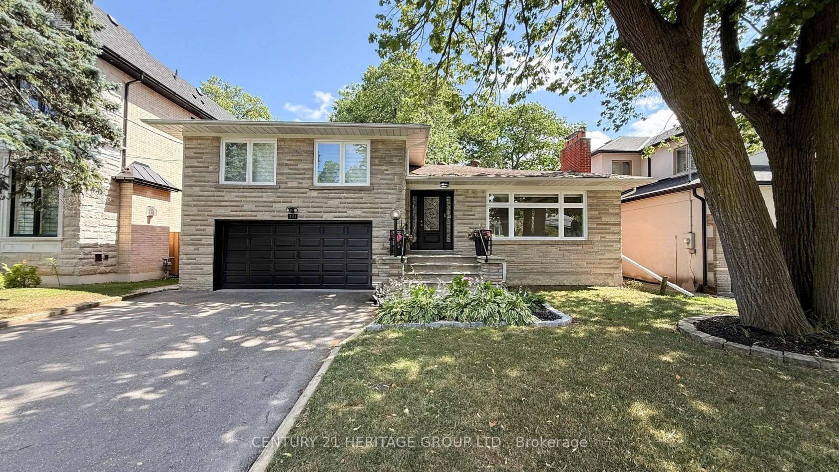321 Betty Ann Drive, Willowdale West, Toronto 