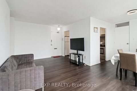 Photo 14 at 1101 - 5 Parkway Forest Drive, Henry Farm, Toronto