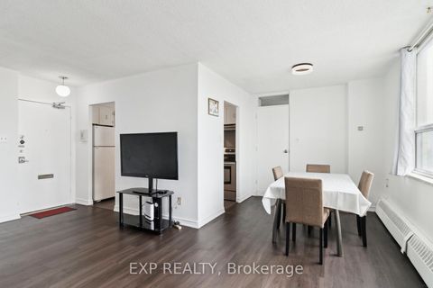 Photo 15 at 1101 - 5 Parkway Forest Drive, Henry Farm, Toronto