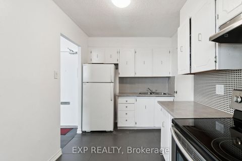 Photo 20 at 1101 - 5 Parkway Forest Drive, Henry Farm, Toronto