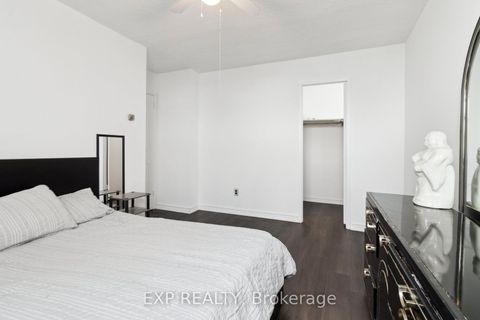 Photo 30 at 1101 - 5 Parkway Forest Drive, Henry Farm, Toronto