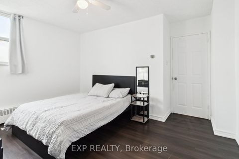 Photo 31 at 1101 - 5 Parkway Forest Drive, Henry Farm, Toronto