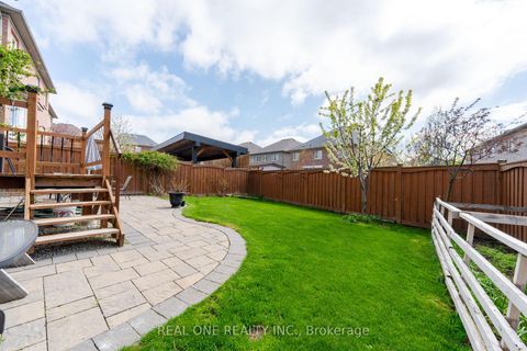 Photo 30 at 11 Zoran Lane, Patterson, Vaughan