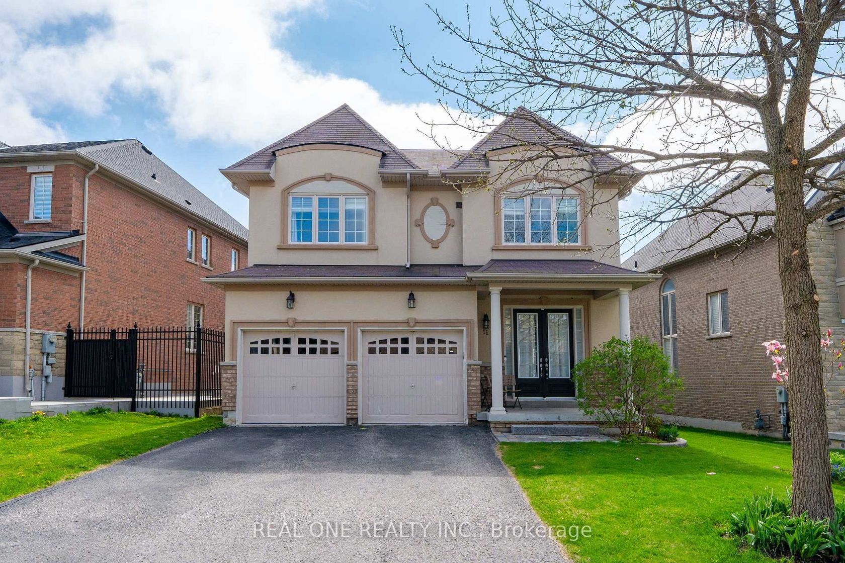 11 Zoran Lane, Patterson, Vaughan 
