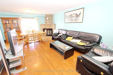 Photo 5 at 19 Sandyhook Square, Steeles, Toronto