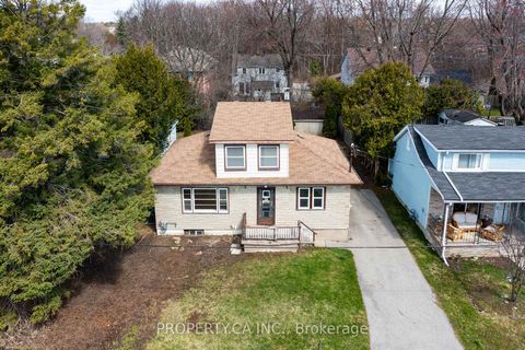 Photo 1 at 36 Sylvan Crescent, Oak Ridges Lake Wilcox, Richmond Hill