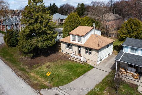 Photo 2 at 36 Sylvan Crescent, Oak Ridges Lake Wilcox, Richmond Hill