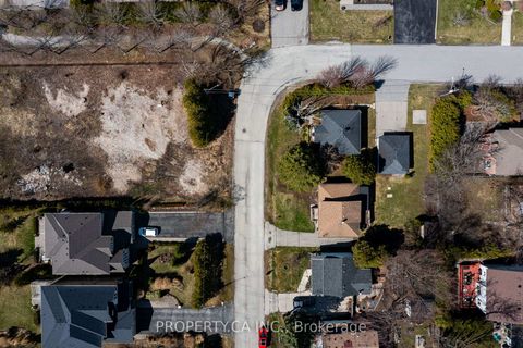 Photo 13 at 36 Sylvan Crescent, Oak Ridges Lake Wilcox, Richmond Hill
