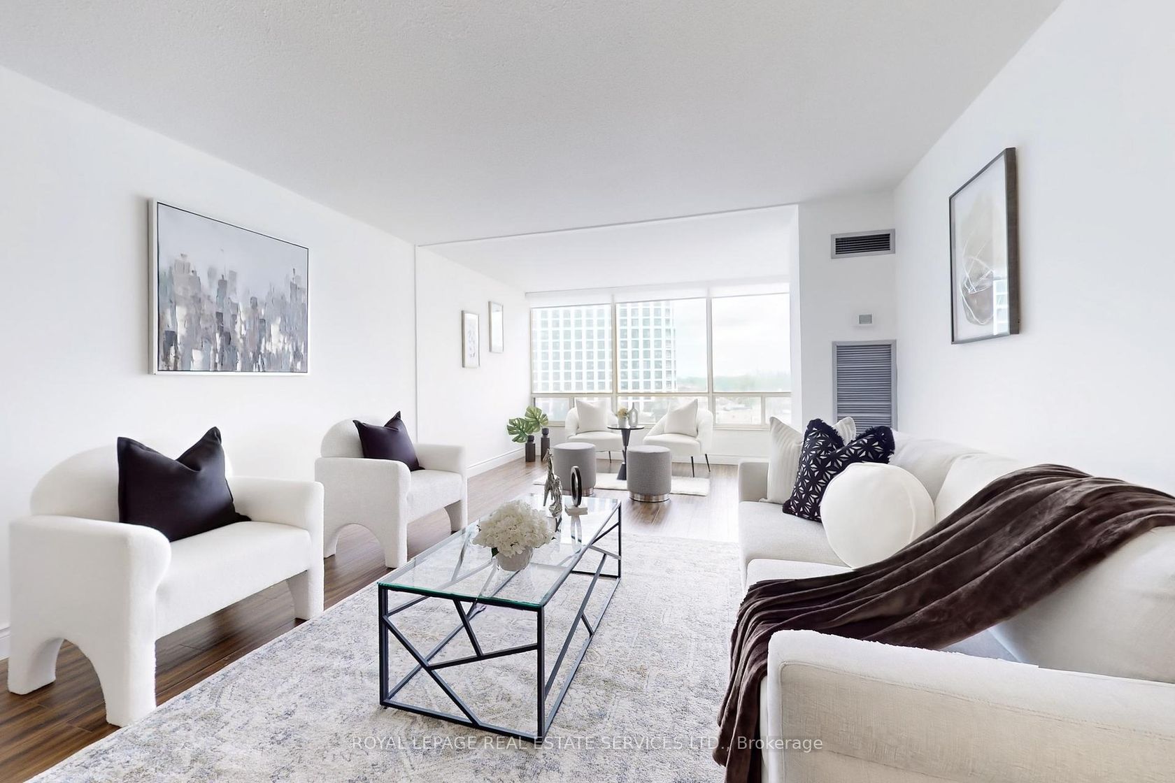 1004 - 1300 Islington Avenue, City Centre West, Toronto by Loree Meneguzzi Real Estate 1004 - 1300 Islington Avenue, City Centre West, Toronto