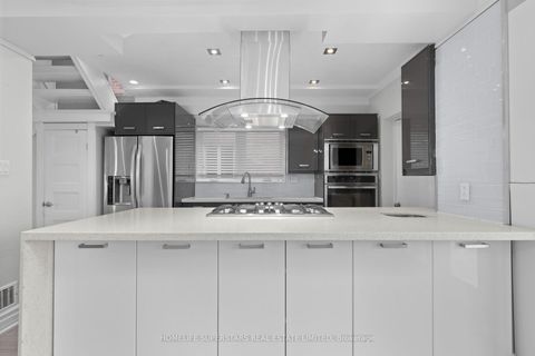 Photo 8 at 5 Aldgate Avenue, Queensway, Toronto