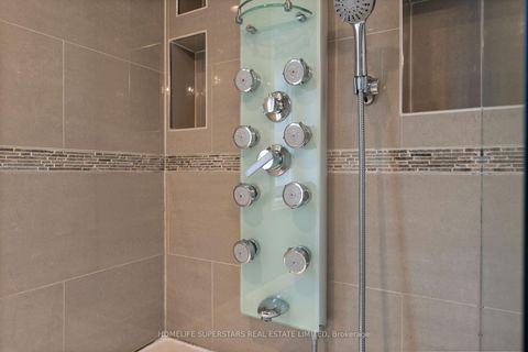 Photo 16 at 5 Aldgate Avenue, Queensway, Toronto