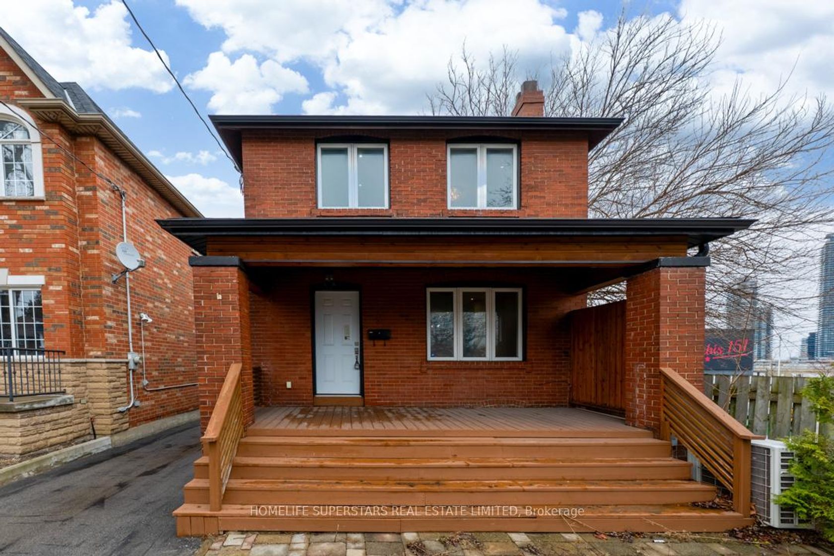 5 Aldgate Avenue, Queensway, Toronto 
