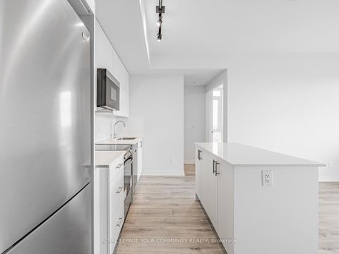 Photo 2 at 2405 - 15 Ellerslie Avenue, Willowdale West, Toronto