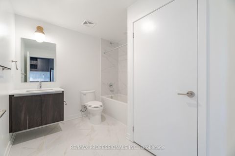 Photo 10 at 603 - 395 Dundas Street W, GO Glenorchy, Oakville