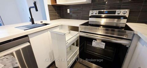 Photo 13 at 613 - 75 Weldrick Road E, Observatory, Richmond Hill