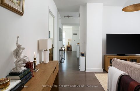 Photo 17 at 612 - 156 Portland Street, Waterfront Communities C1, Toronto