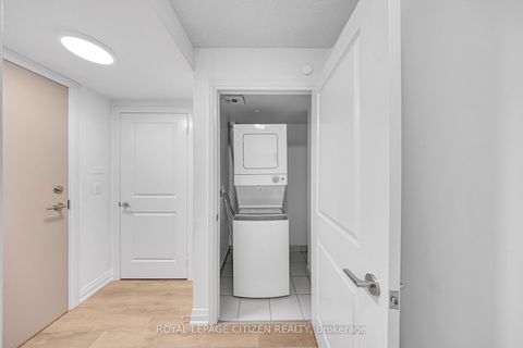 Photo 2 at 632 - 20 Meadowglen Place, Woburn, Toronto
