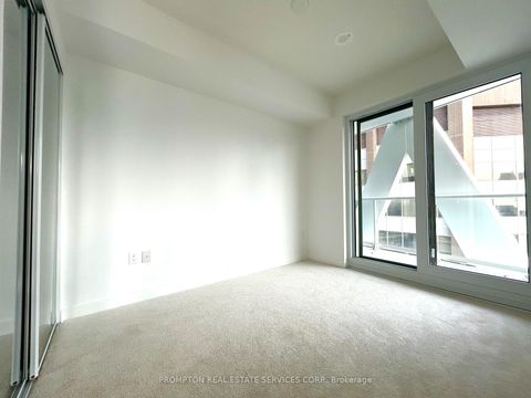 Photo 4 at 2714 - 230 Simcoe Street, Chinatown, Toronto