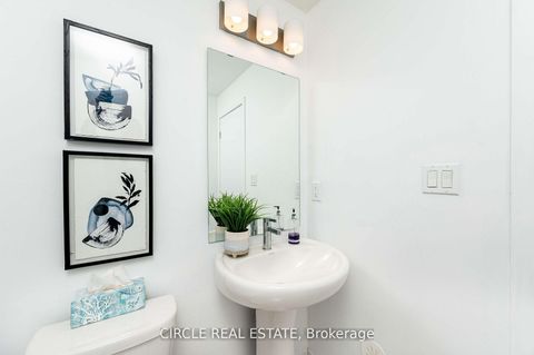 Photo 17 at 194 - 10 Lloyd Janes Lane, New Toronto, Toronto