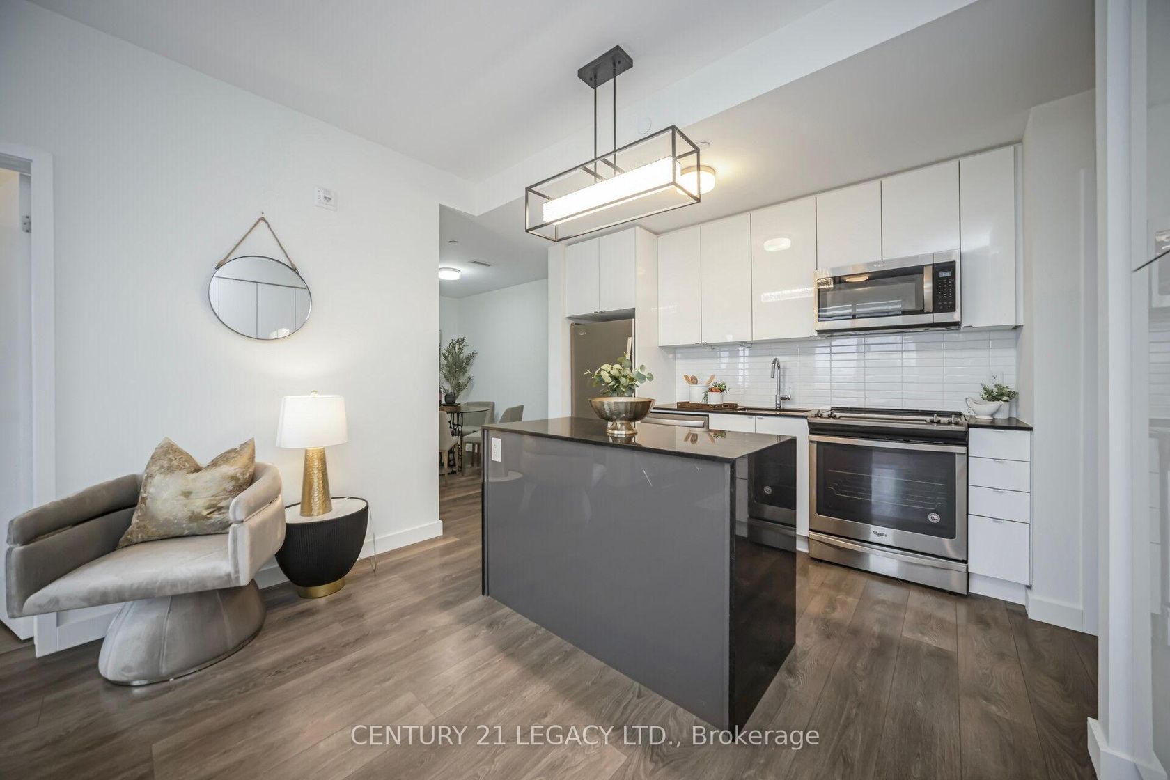 317 - 210 Sabina Drive, GO Glenorchy, Oakville 
