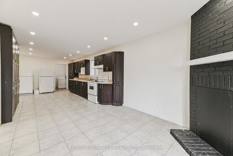Photo 9 at 40 Blair Crescent, Grove East, Barrie